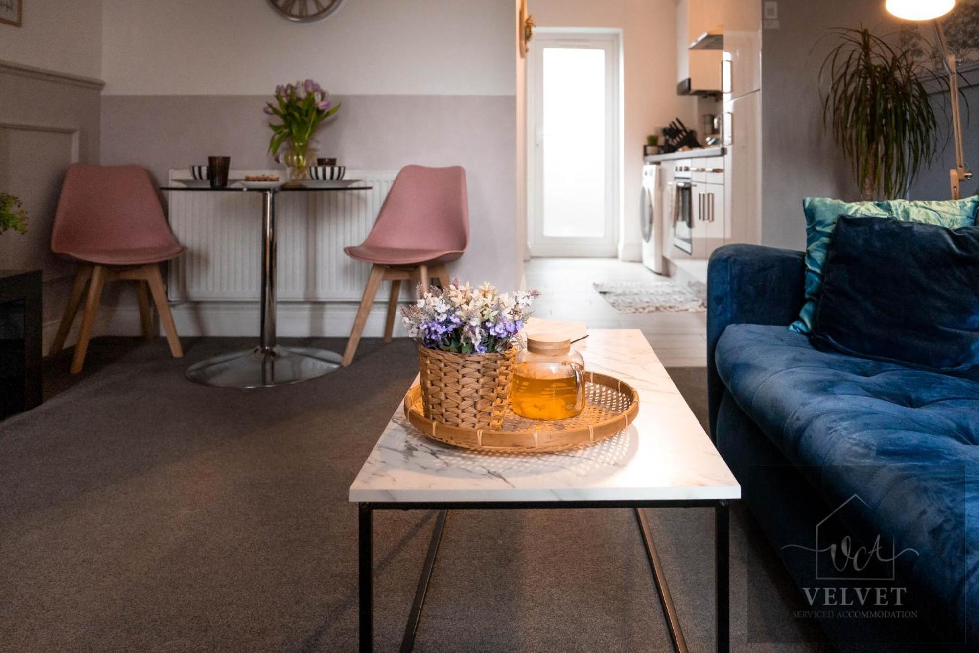 Apartamento 1 Bed House , Free Wifi,Free Parking,Leasure,Business Swansea Exterior foto